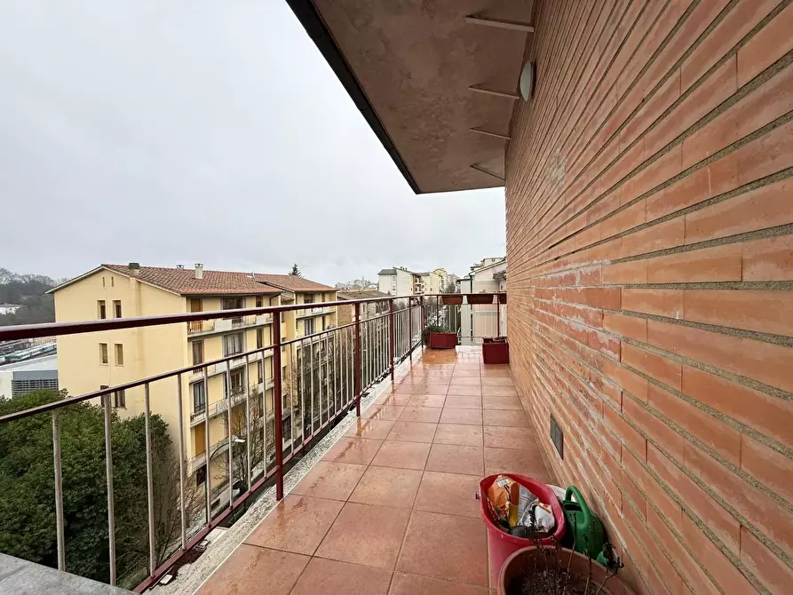 Immagine 19 di Appartamento in vendita  a Siena