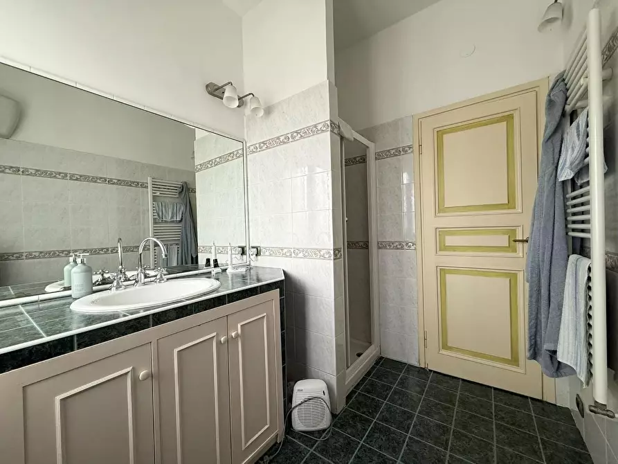 Immagine 30 di Appartamento in vendita  a Siena