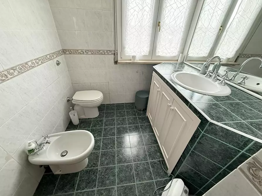 Immagine 29 di Appartamento in vendita  a Siena