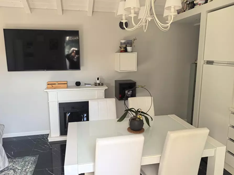 Immagine 72 di Villa in vendita  a Buti