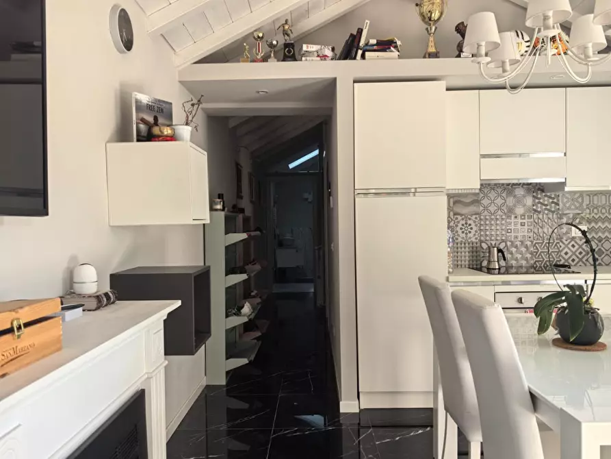 Immagine 7 di Villa in vendita  a Buti