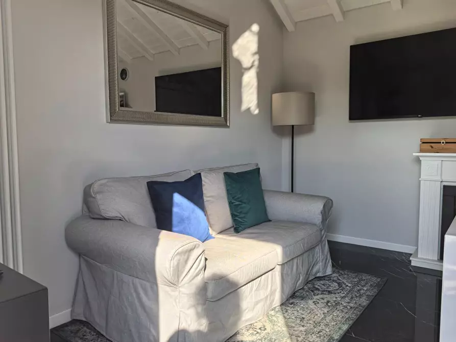 Immagine 67 di Villa in vendita  a Buti