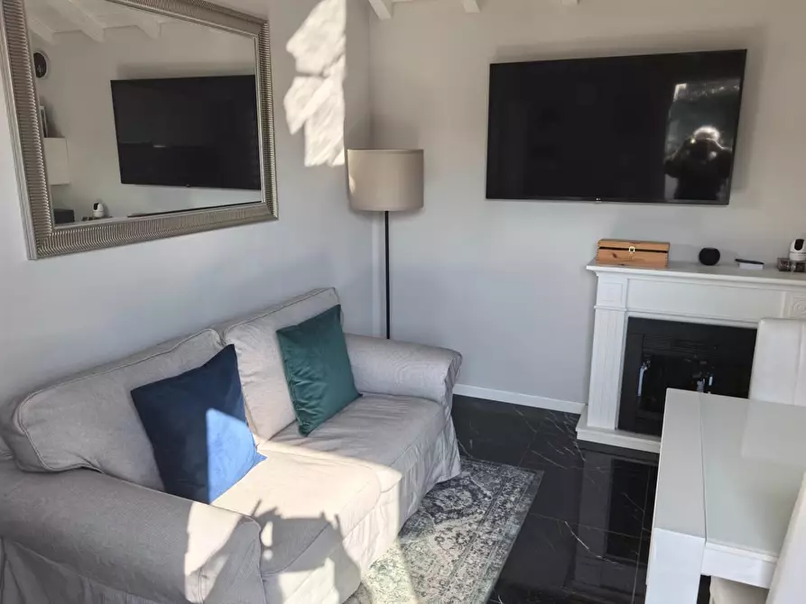 Immagine 73 di Villa in vendita  a Buti