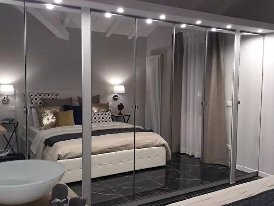 Immagine 47 di Villa in vendita  a Buti