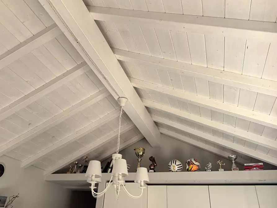 Immagine 68 di Villa in vendita  a Buti