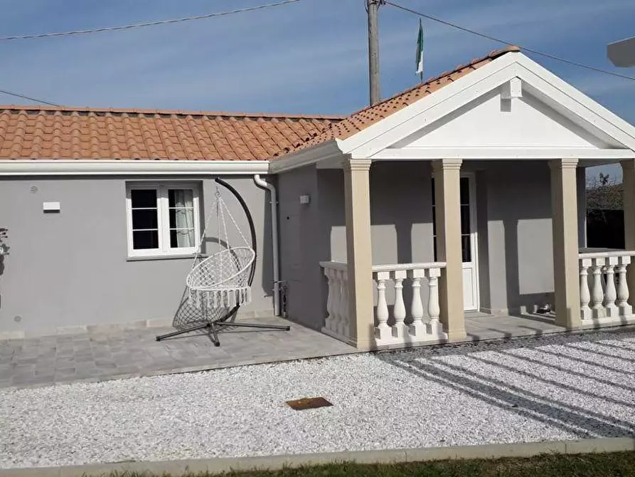 Immagine 44 di Villa in vendita  a Buti