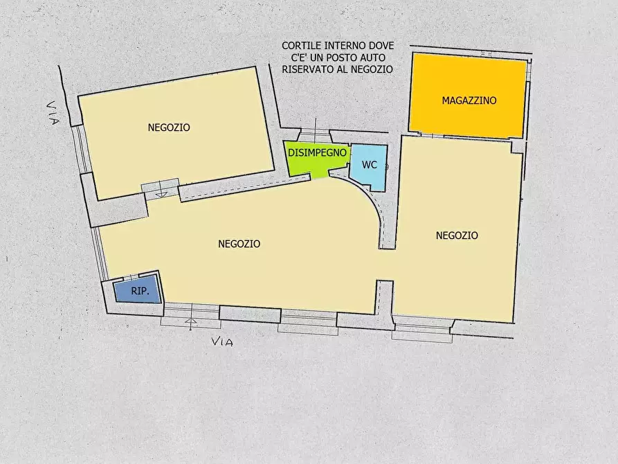 Immagine 3 di Locale commerciale in vendita  a Lucca