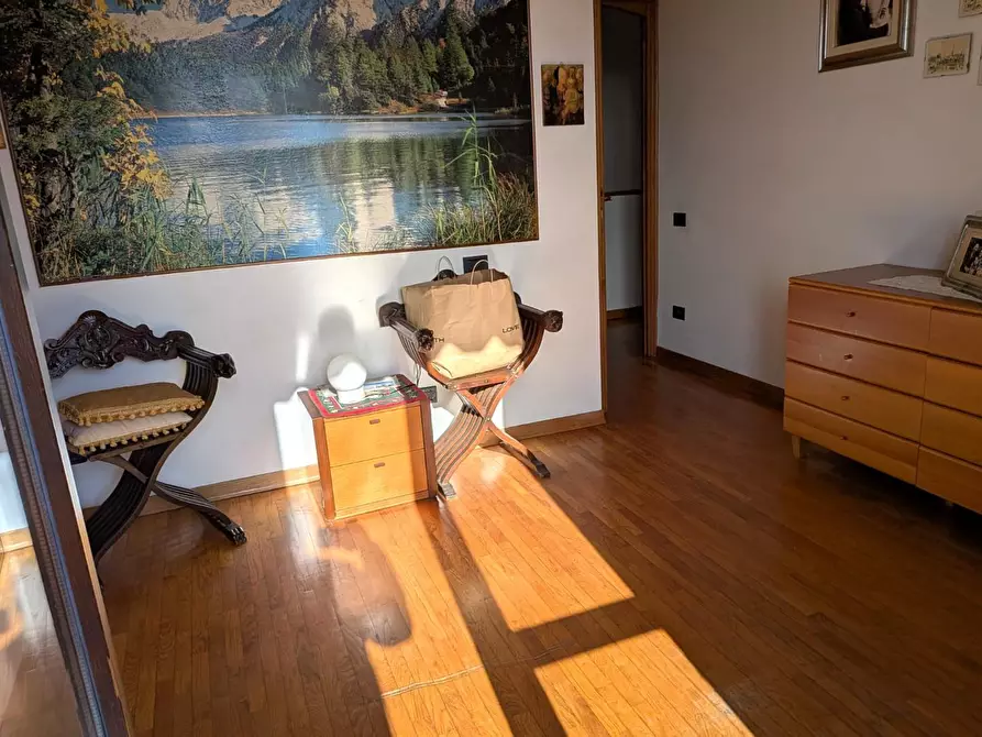 Immagine 59 di Porzione di casa in vendita  a Massa