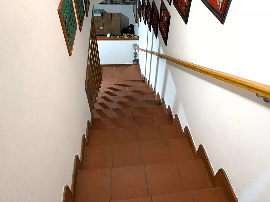 Immagine 65 di Porzione di casa in vendita  a Massa