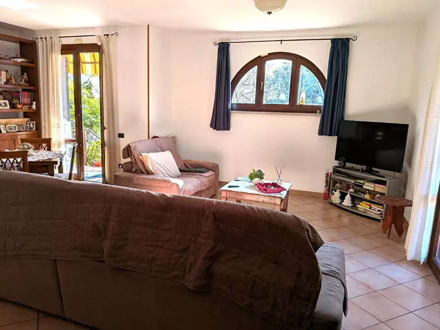 Immagine 20 di Porzione di casa in vendita  a Massa