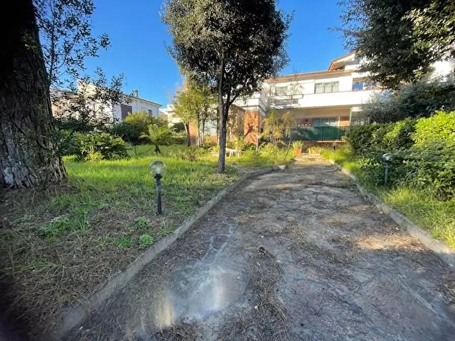 Immagine 65 di Casa bifamiliare in vendita  a Pisa