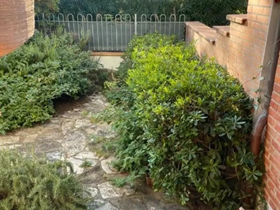 Immagine 17 di Casa bifamiliare in vendita  a Pisa