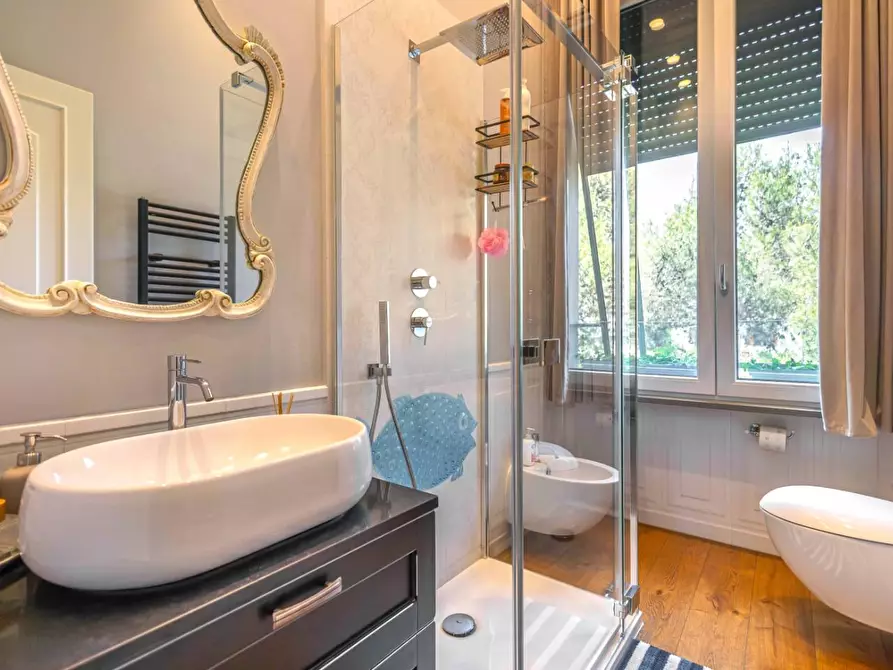 Immagine 23 di Appartamento in vendita  a Livorno