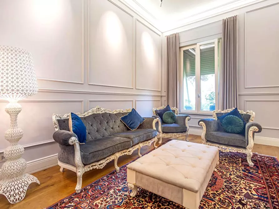 Immagine 14 di Appartamento in vendita  a Livorno