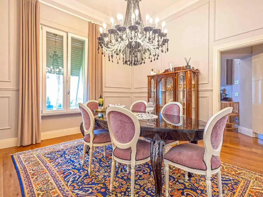 Immagine 3 di Appartamento in vendita  a Livorno