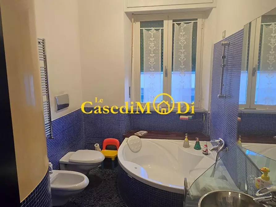 Immagine 11 di Appartamento in vendita  a Livorno