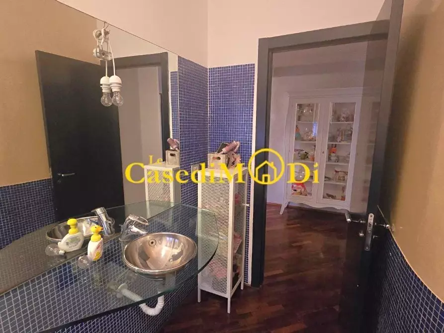 Immagine 10 di Appartamento in vendita  a Livorno