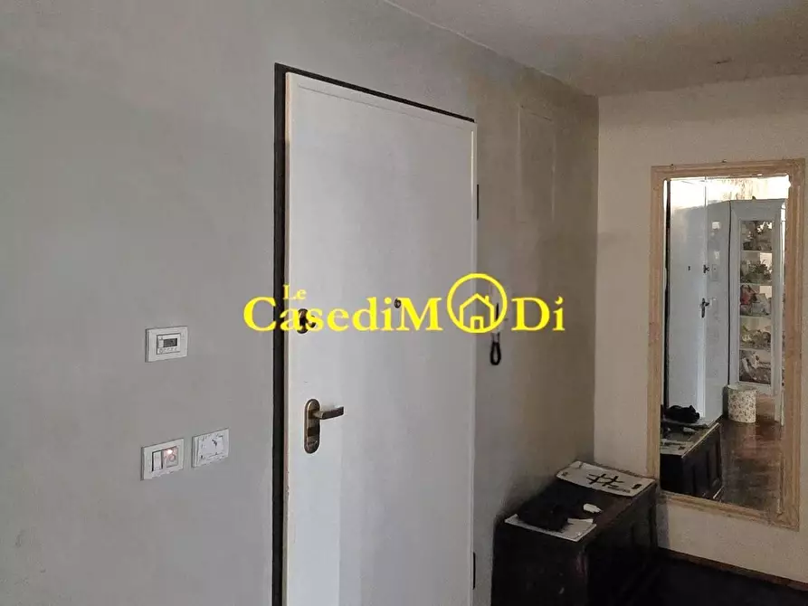 Immagine 4 di Appartamento in vendita  a Livorno