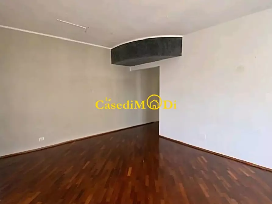 Immagine 14 di Appartamento in vendita  a Livorno