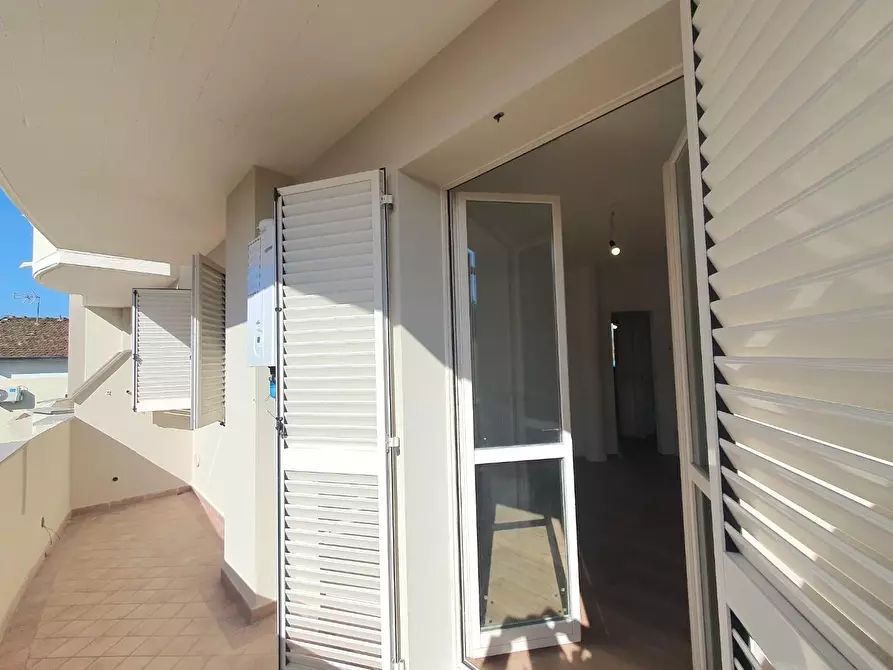 Immagine 5 di Appartamento in vendita  a Lucca