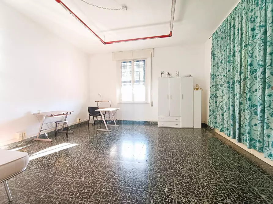 Immagine 4 di Appartamento in vendita  a Pisa