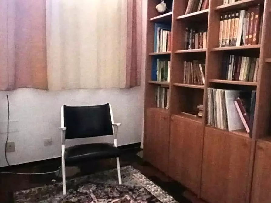 Immagine 7 di Appartamento in vendita  a Livorno