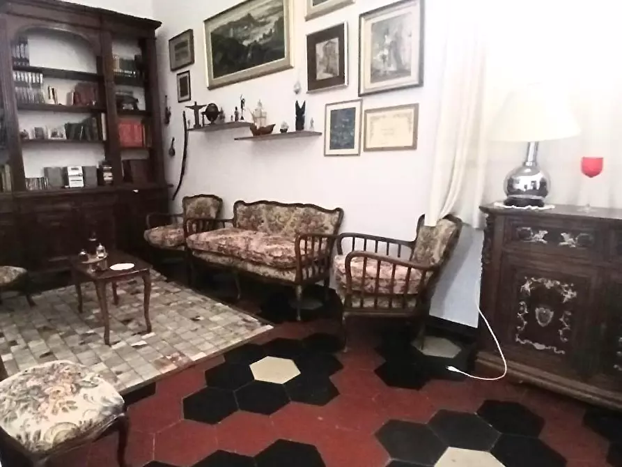 Immagine 1 di Appartamento in vendita  a Livorno