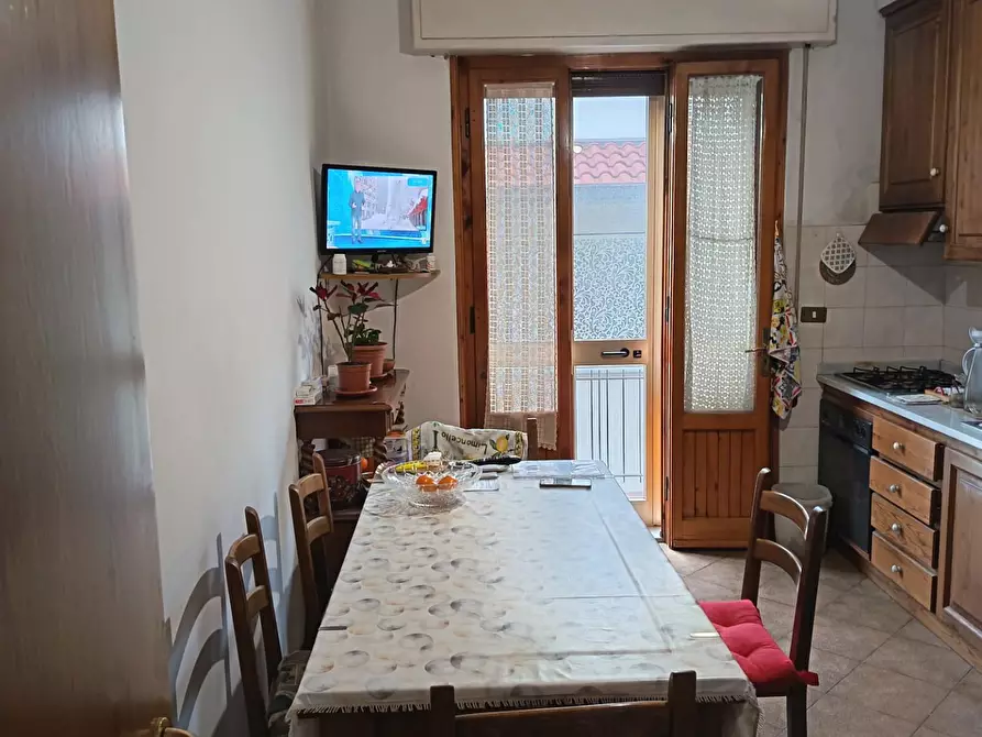 Immagine 5 di Appartamento in vendita  a Prato