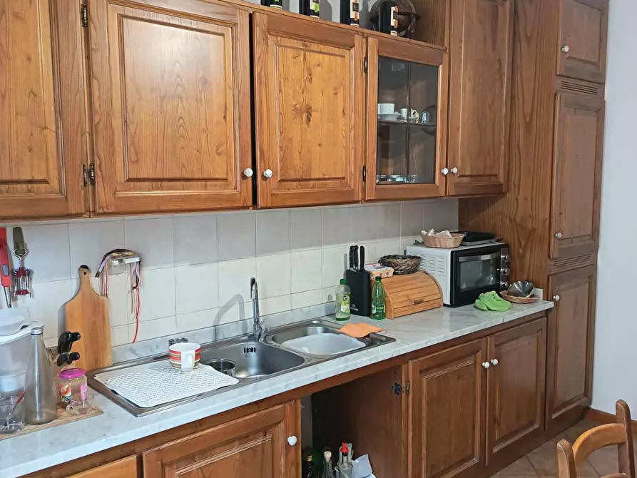 Immagine 2 di Appartamento in vendita  a Prato