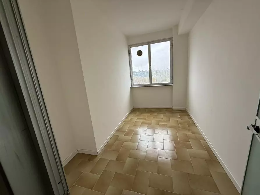 Immagine 2 di Ufficio in affitto  a Ponsacco