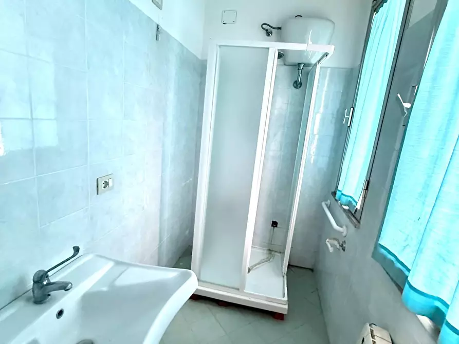 Immagine 8 di Ufficio in affitto  a Ponsacco