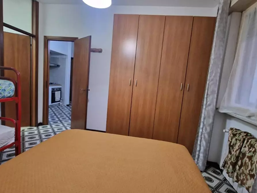 Immagine 5 di Appartamento in vendita  a Carrara