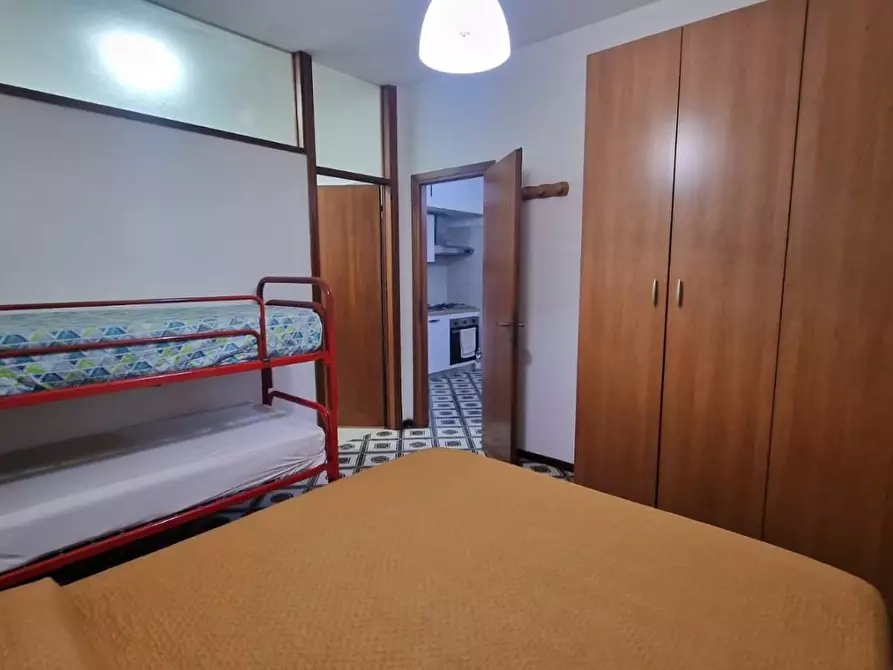 Immagine 4 di Appartamento in vendita  a Carrara