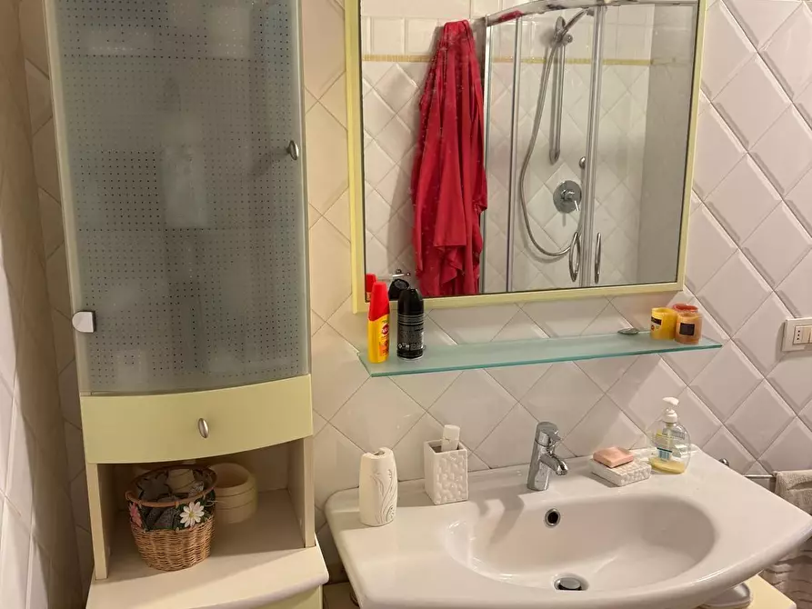 Immagine 16 di Appartamento in vendita  a Monticiano