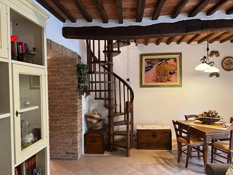 Immagine 3 di Appartamento in vendita  a Monticiano