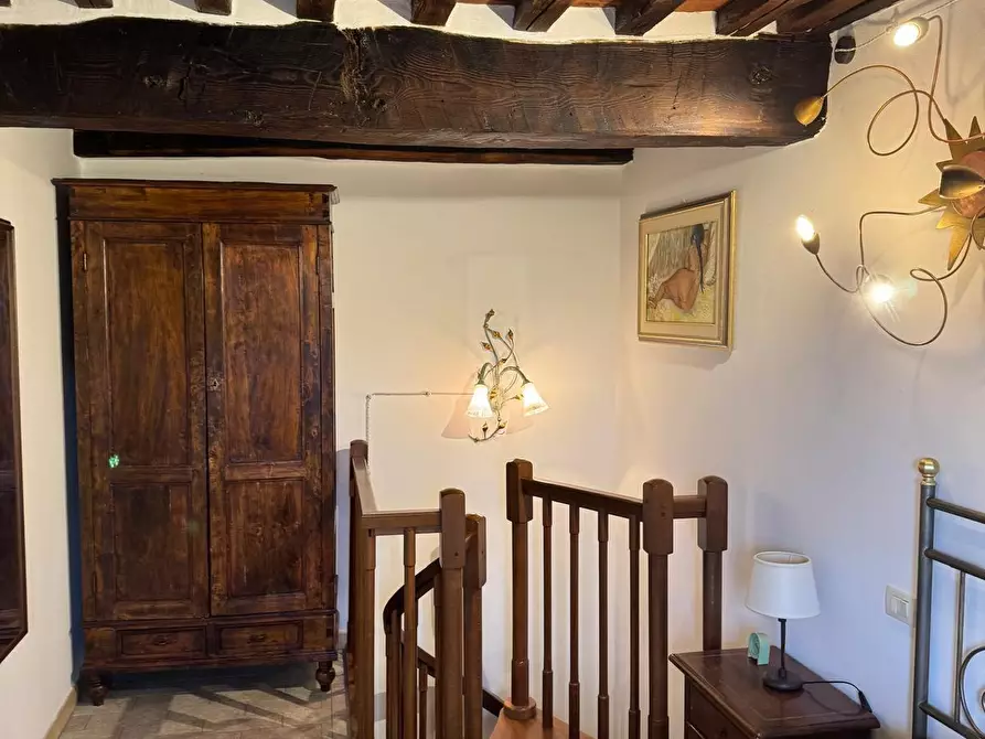 Immagine 20 di Appartamento in vendita  a Monticiano