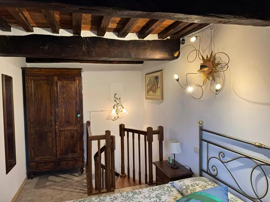 Immagine 18 di Appartamento in vendita  a Monticiano