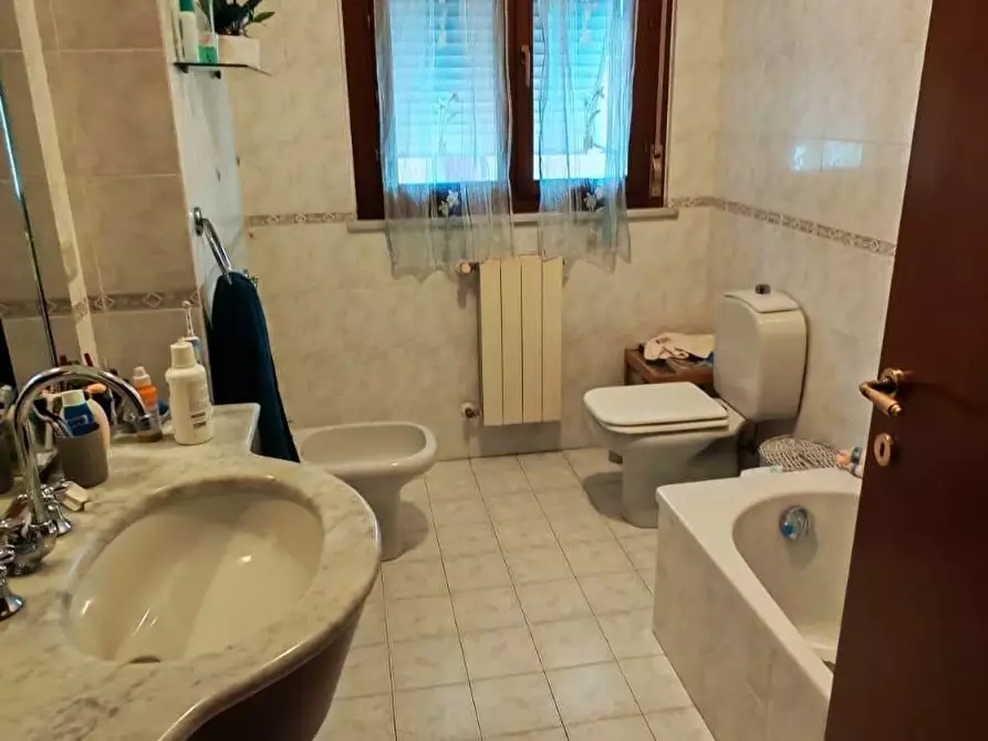 Immagine 15 di Appartamento in vendita  a Massa