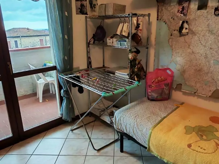 Immagine 9 di Appartamento in vendita  a Massa