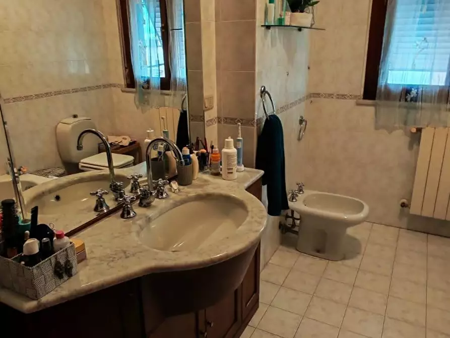 Immagine 13 di Appartamento in vendita  a Massa