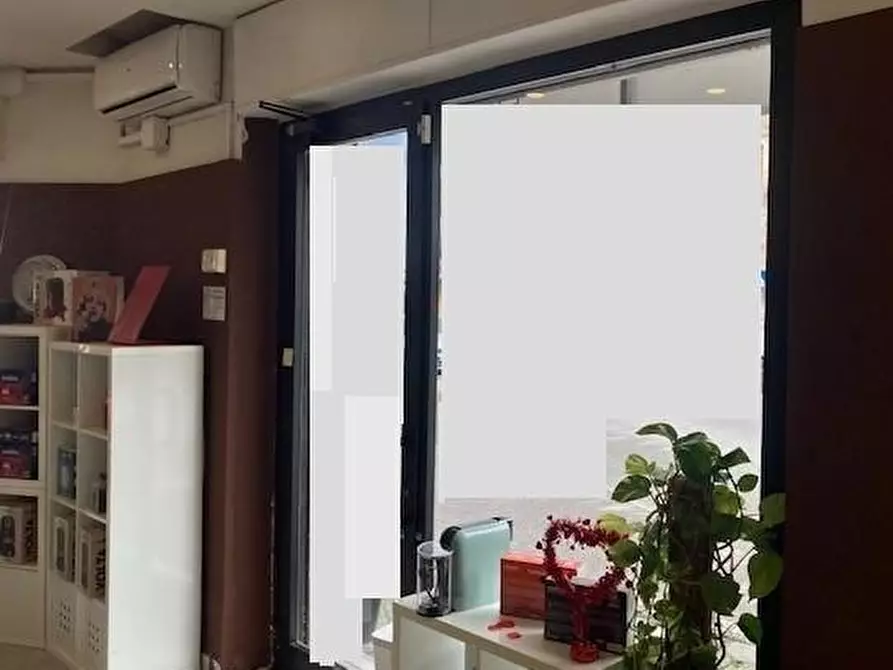 Immagine 4 di Locale commerciale in affitto  a Cascina