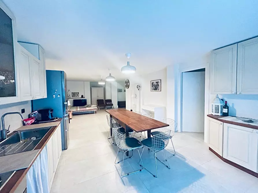 Immagine 32 di Villa in vendita  a Empoli