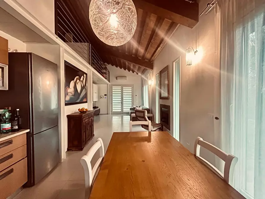 Immagine 5 di Villa in vendita  a Empoli