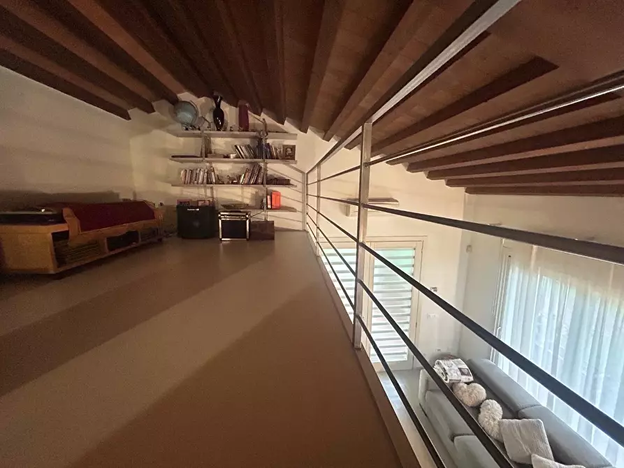 Immagine 10 di Villa in vendita  a Empoli