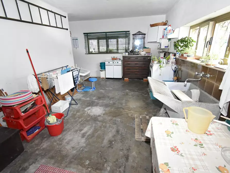 Immagine 45 di Villa in vendita  a San Giuliano Terme