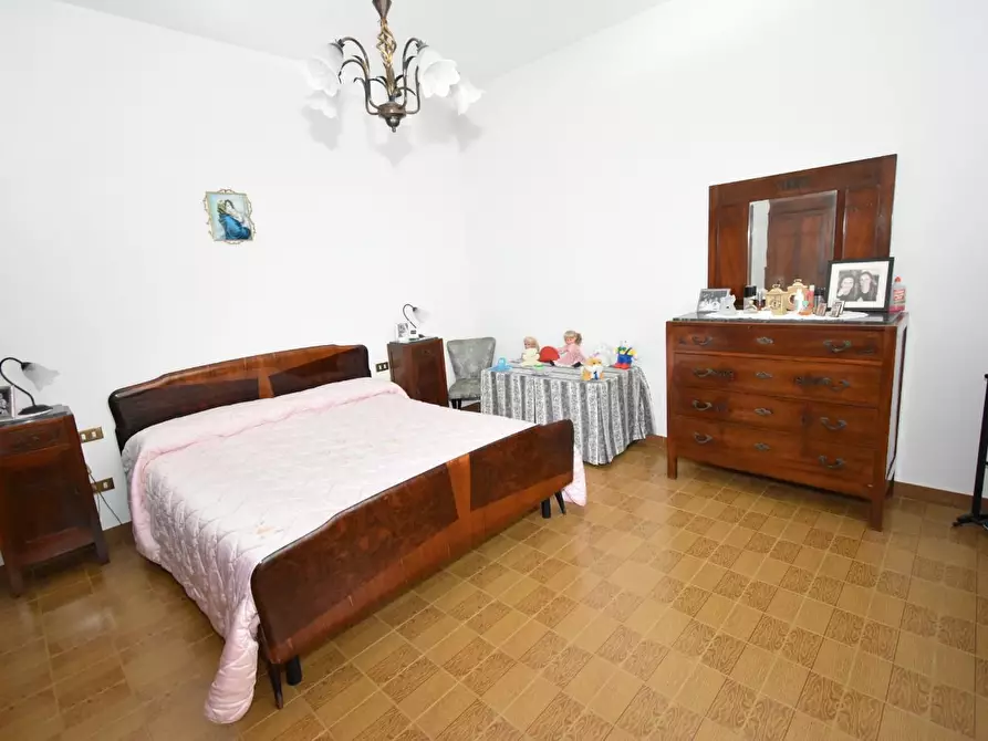 Immagine 23 di Villa in vendita  a San Giuliano Terme