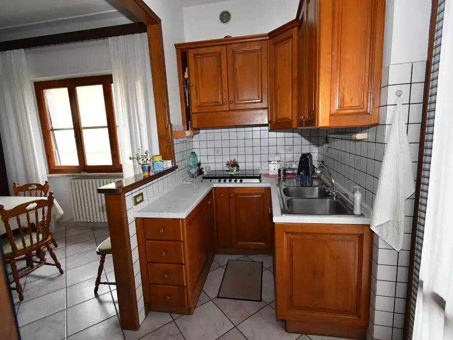 Immagine 11 di Villa in vendita  a San Giuliano Terme