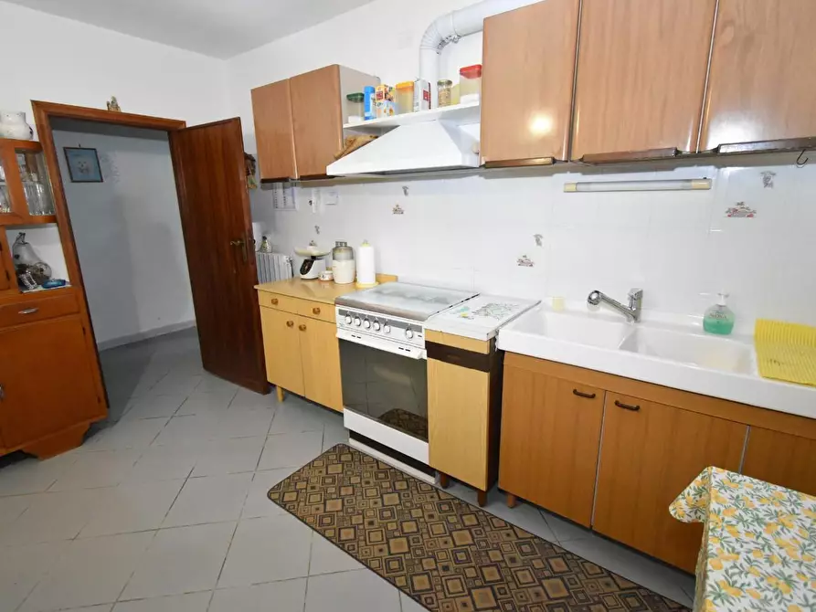 Immagine 54 di Villa in vendita  a San Giuliano Terme