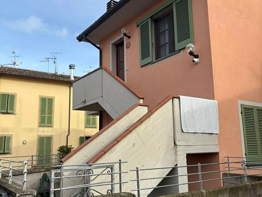 Immagine 1 di Appartamento in vendita  a Crespina Lorenzana