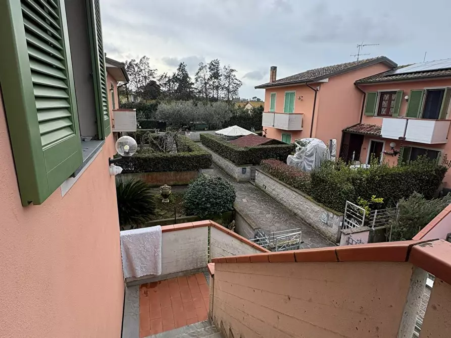 Immagine 25 di Appartamento in vendita  a Crespina Lorenzana